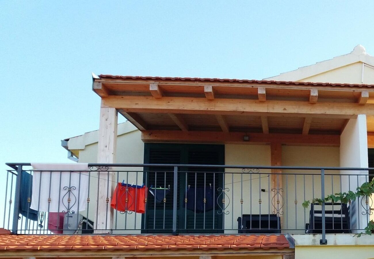 Apartment (A2) | Terrace/patio