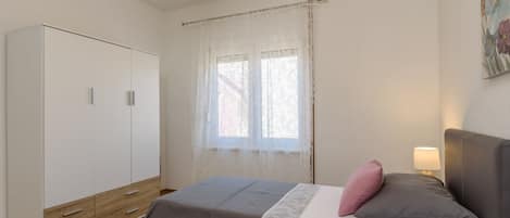 Apartment (A1) | Iron/ironing board, free WiFi