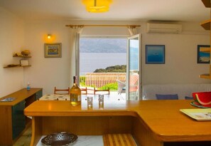 Apartment (A1) | Aerial view - Apartments Damir (Postira)