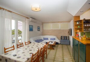 Interior - Apartments Damir (Postira)