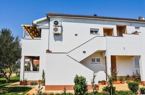 Building design - Apartment Twigi (Nin)