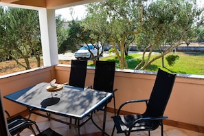 Apartment (A1) | Terrace/patio - Apartment Twigi (Nin)