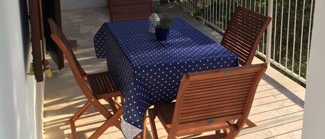 บ้านพัก | ระเบียง