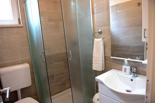Bathroom - Apartments and Rooms Robi (Podstrana)
