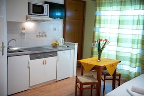 Studio (A1) | Cuisine privée