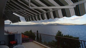 Apartment (A2) | Terrace/patio - Apartment Pava (Solta)