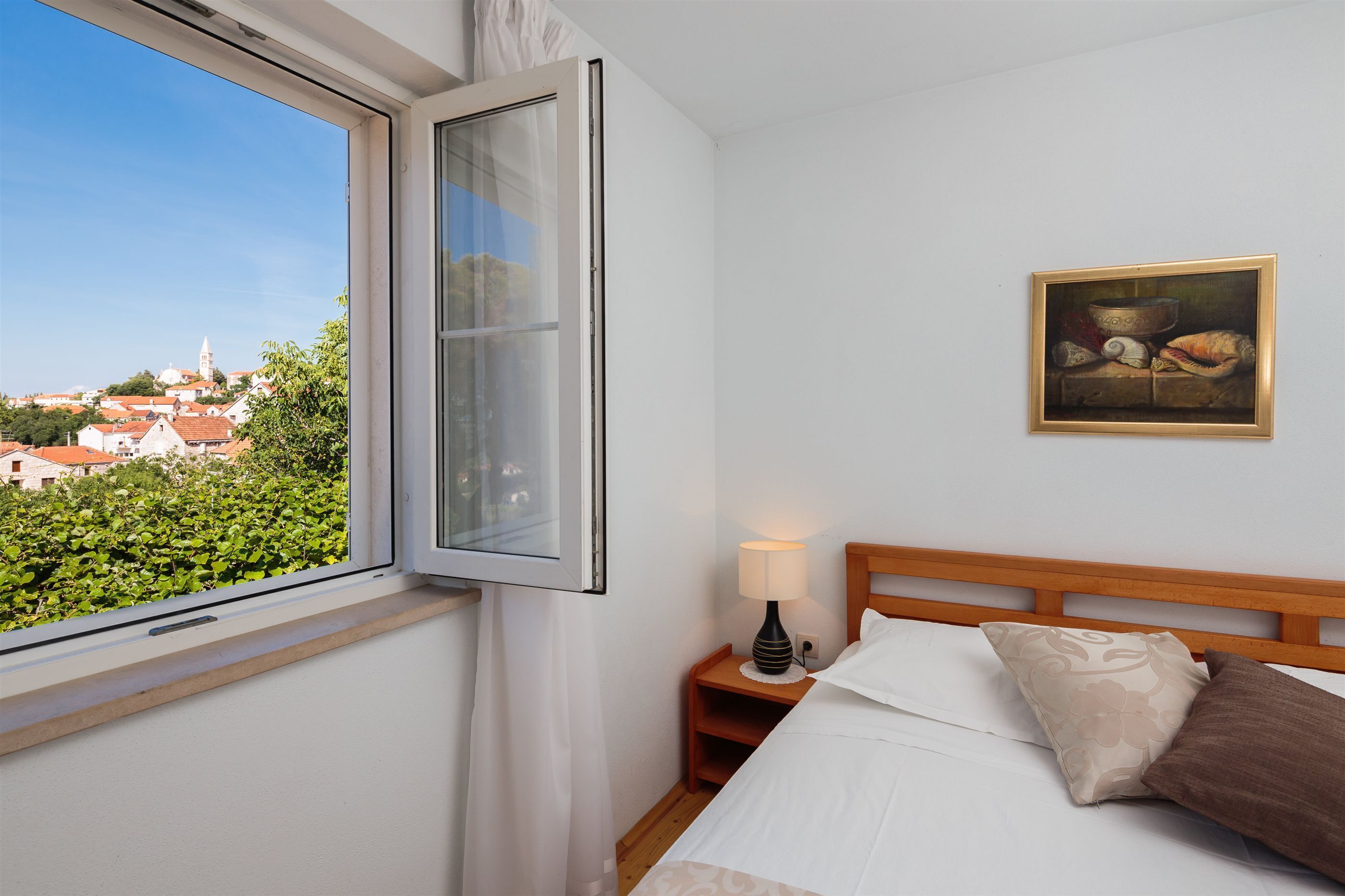 Iron/ironing board, free WiFi