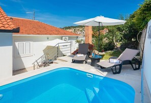 Outdoor pool - House Andre (Nerezise)