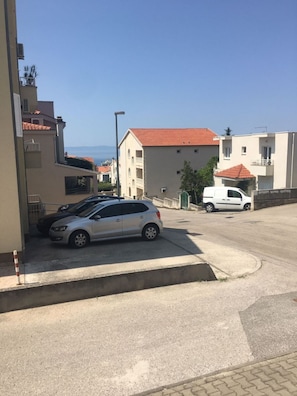 免費自助停車