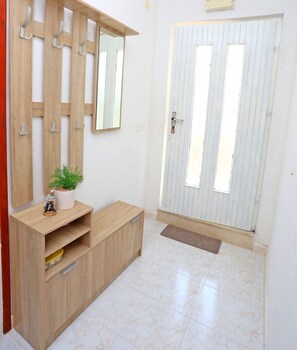 Apartment (A1) | Hallway - Apartment Marija (Trogir)