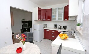 Apartment (A1) | Private kitchen - Apartment Marija (Trogir)
