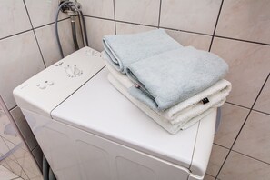 Apartment (A1) | Bathroom - Apartment Dragica (Split)