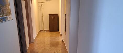 Apartment (A1) | Flur