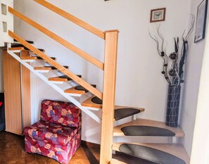 Studio (A1) | Staircase - Apartments Jure (Makarska)
