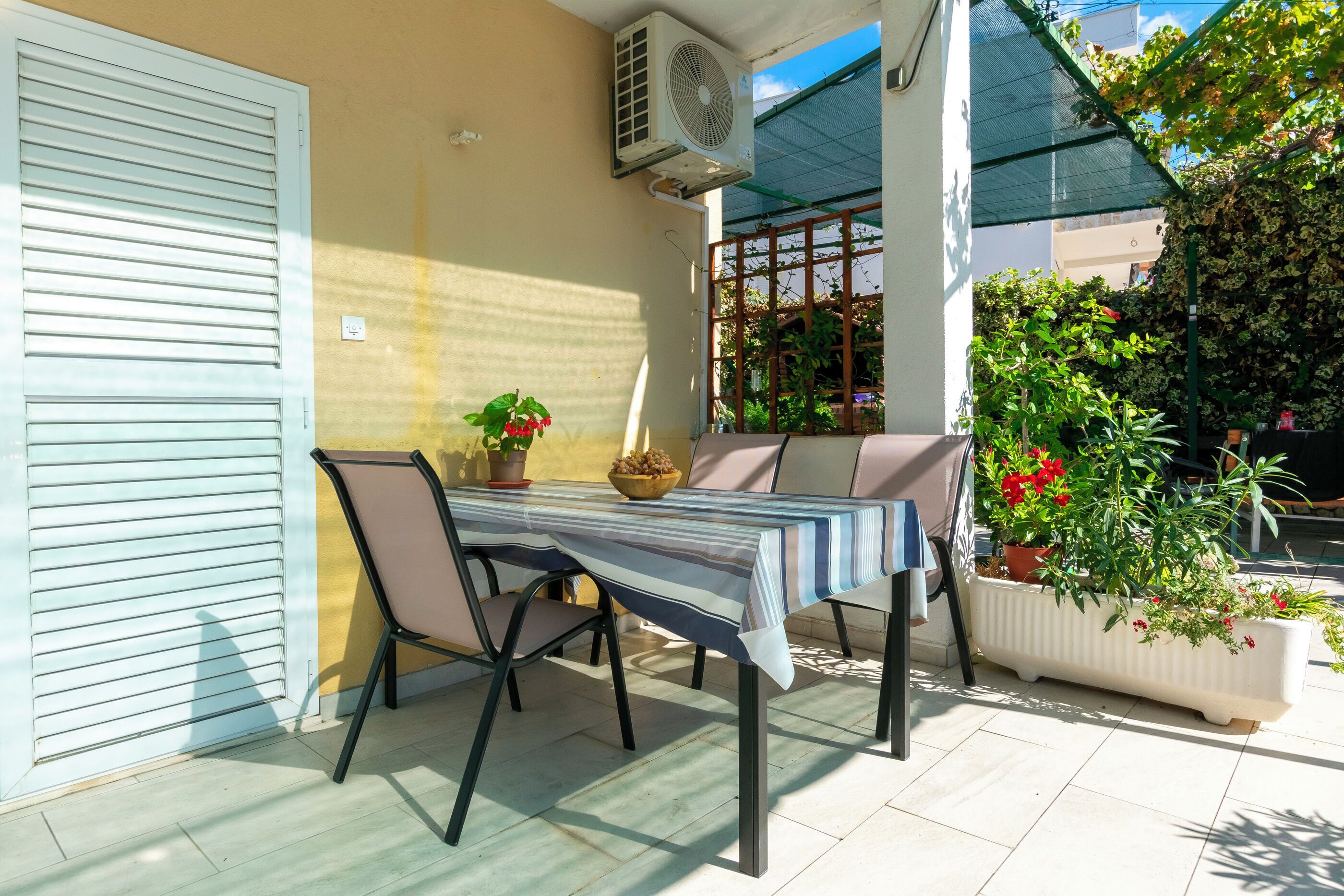 Studio (A4) | Terrace/patio