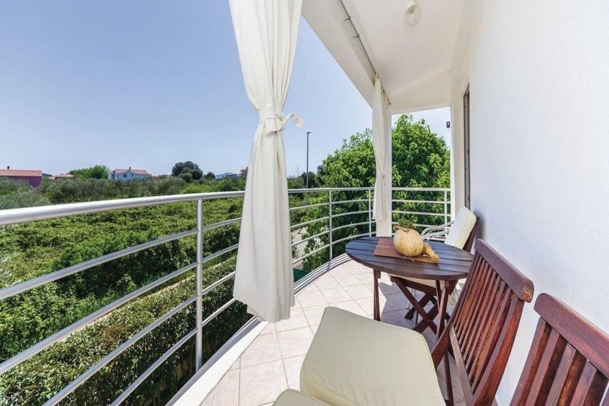 Apartemen (A2) | Teras/patio