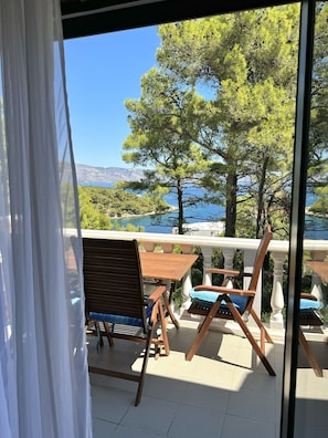 Apartemen (A1) | Balkon