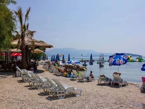 Vlak bij het strand