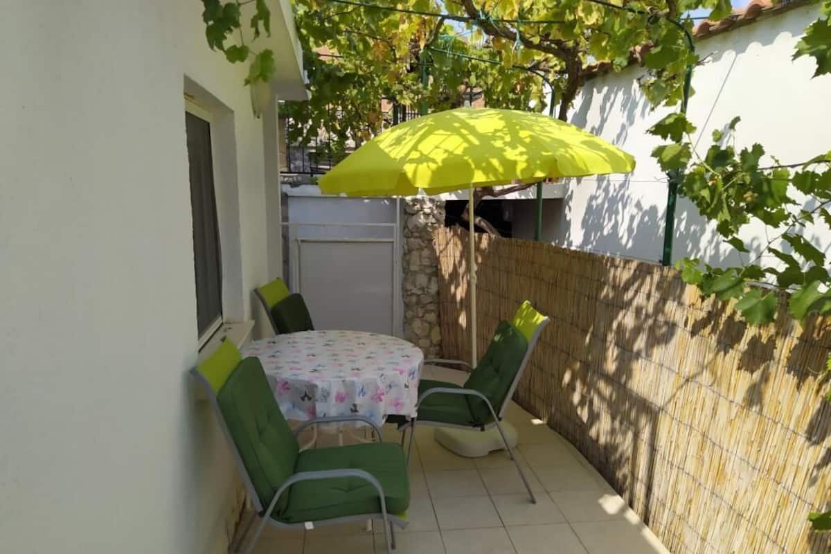 Studio (A2) | Terrace/patio