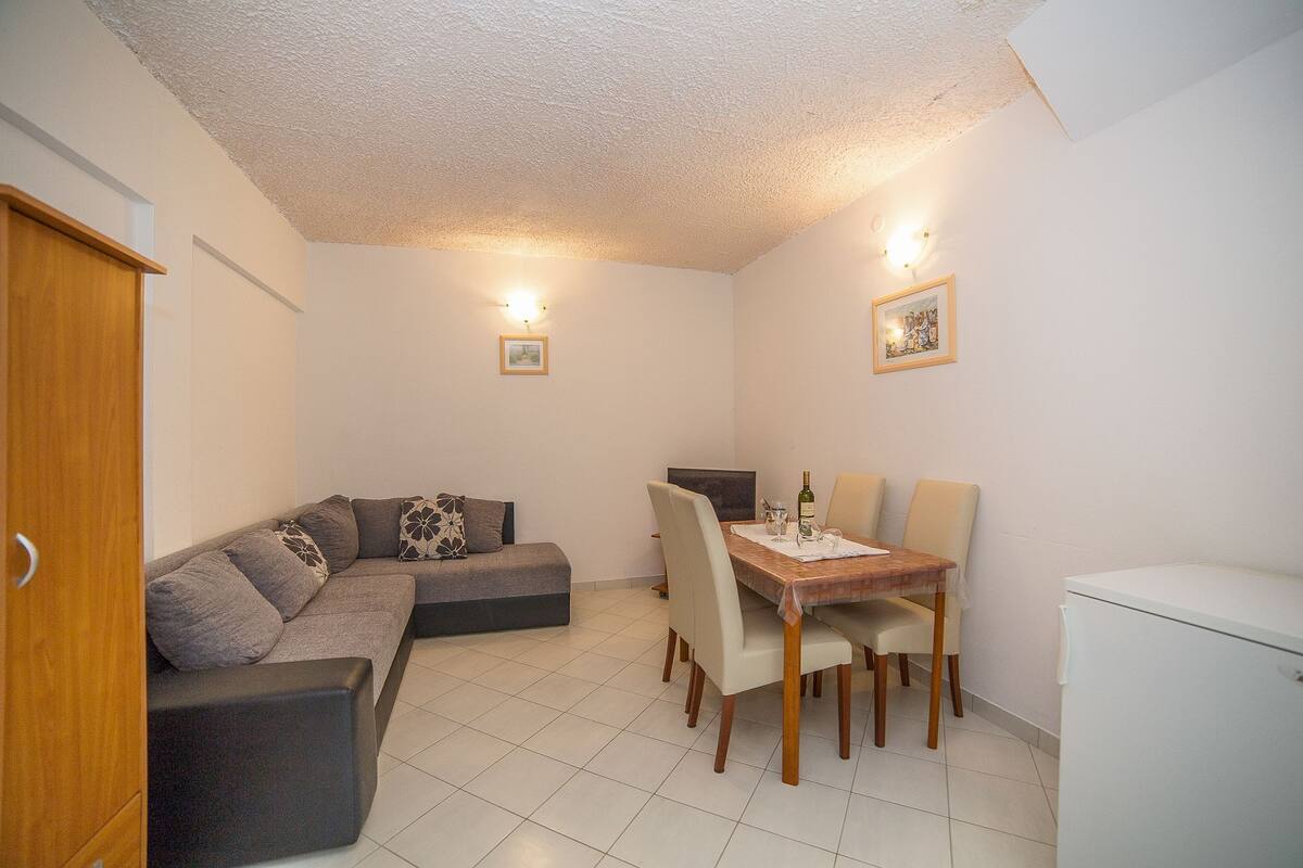 Apartment (A2) | Living room