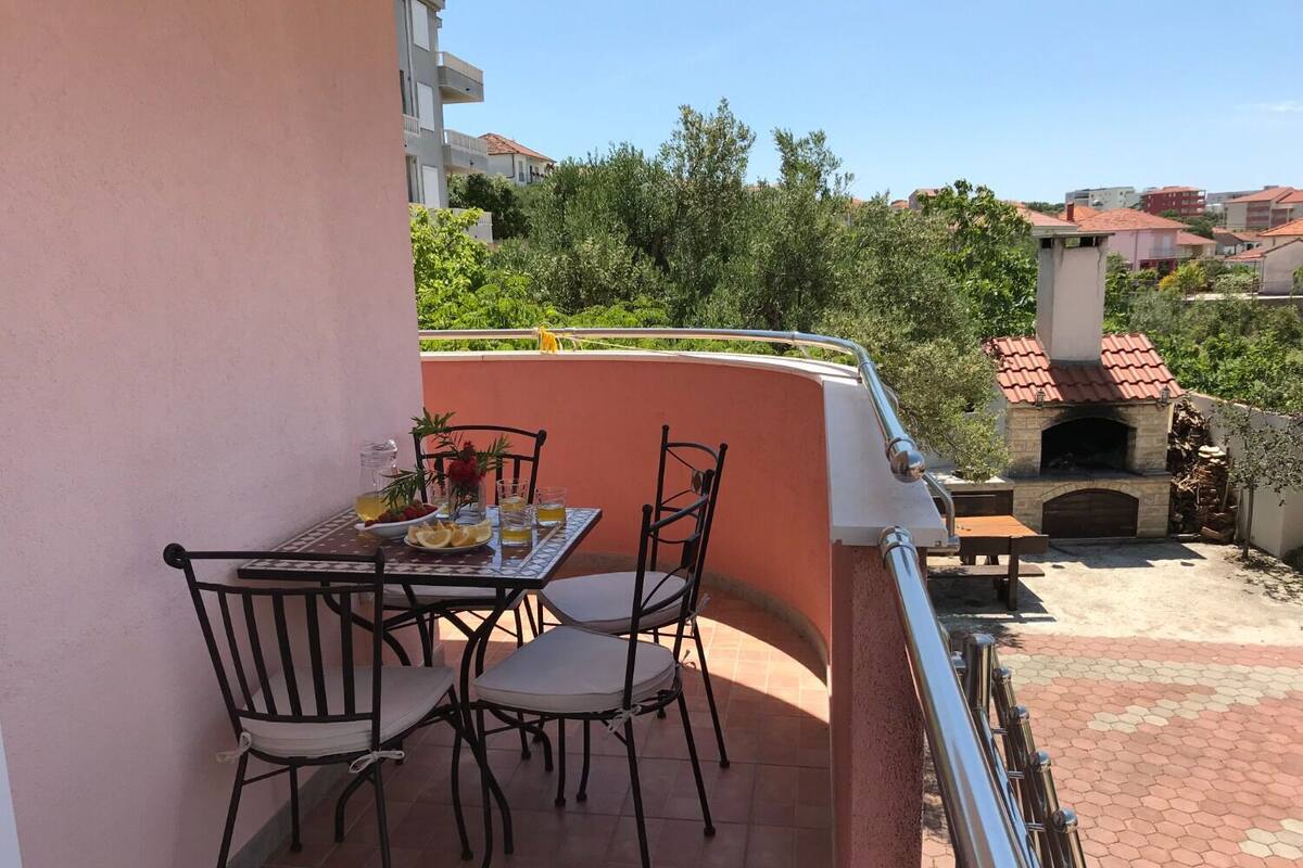 Apartment (A3) | Balcony