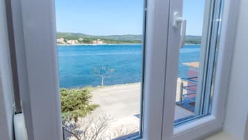 Vista al agua