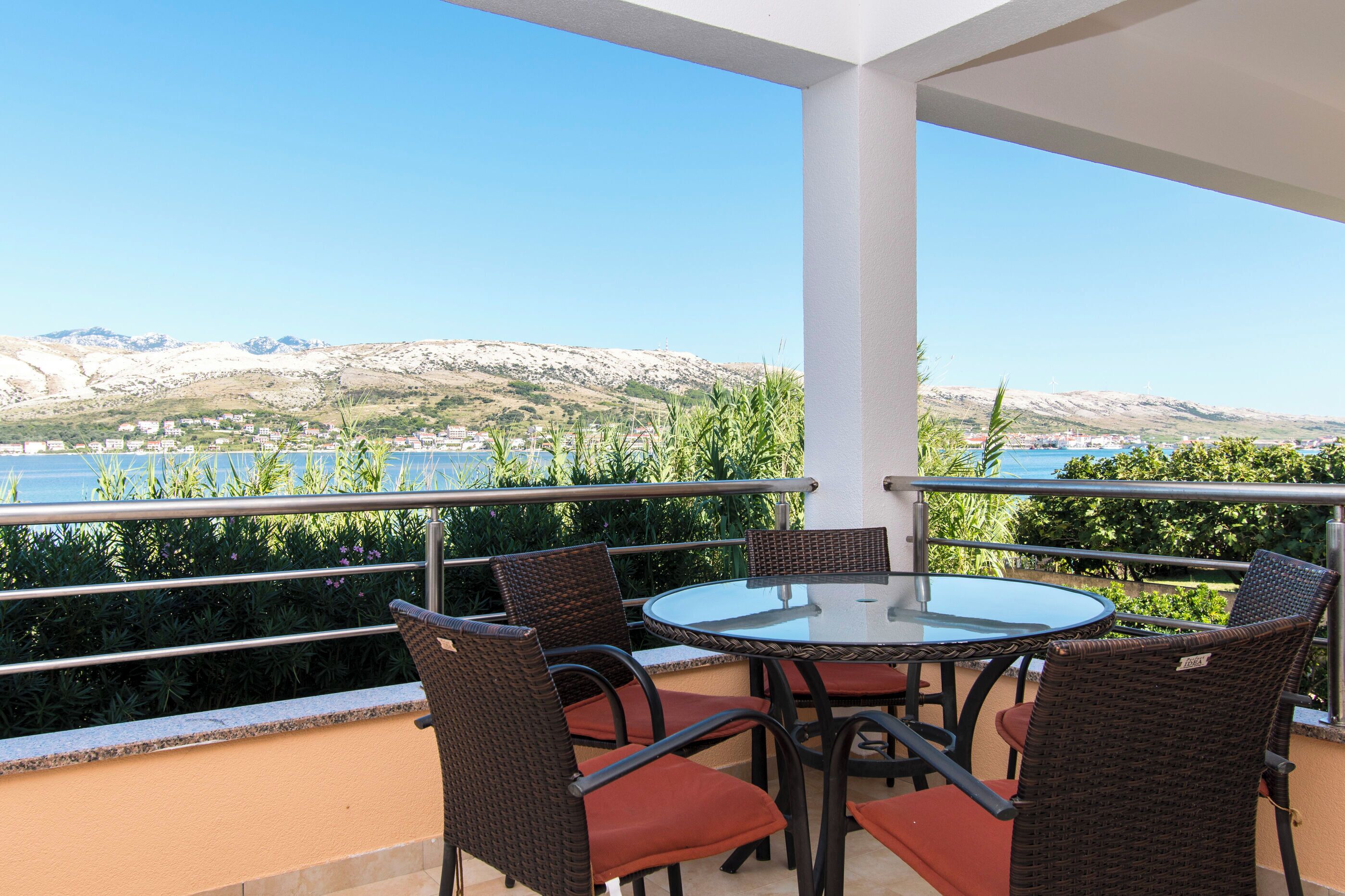 Apartamento (A1) | Vistas al agua