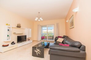 Apartment (A1) | Living room | DVD player - Apartments Star 3 (Pag)