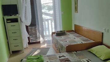 Studio (A1) | Balcony