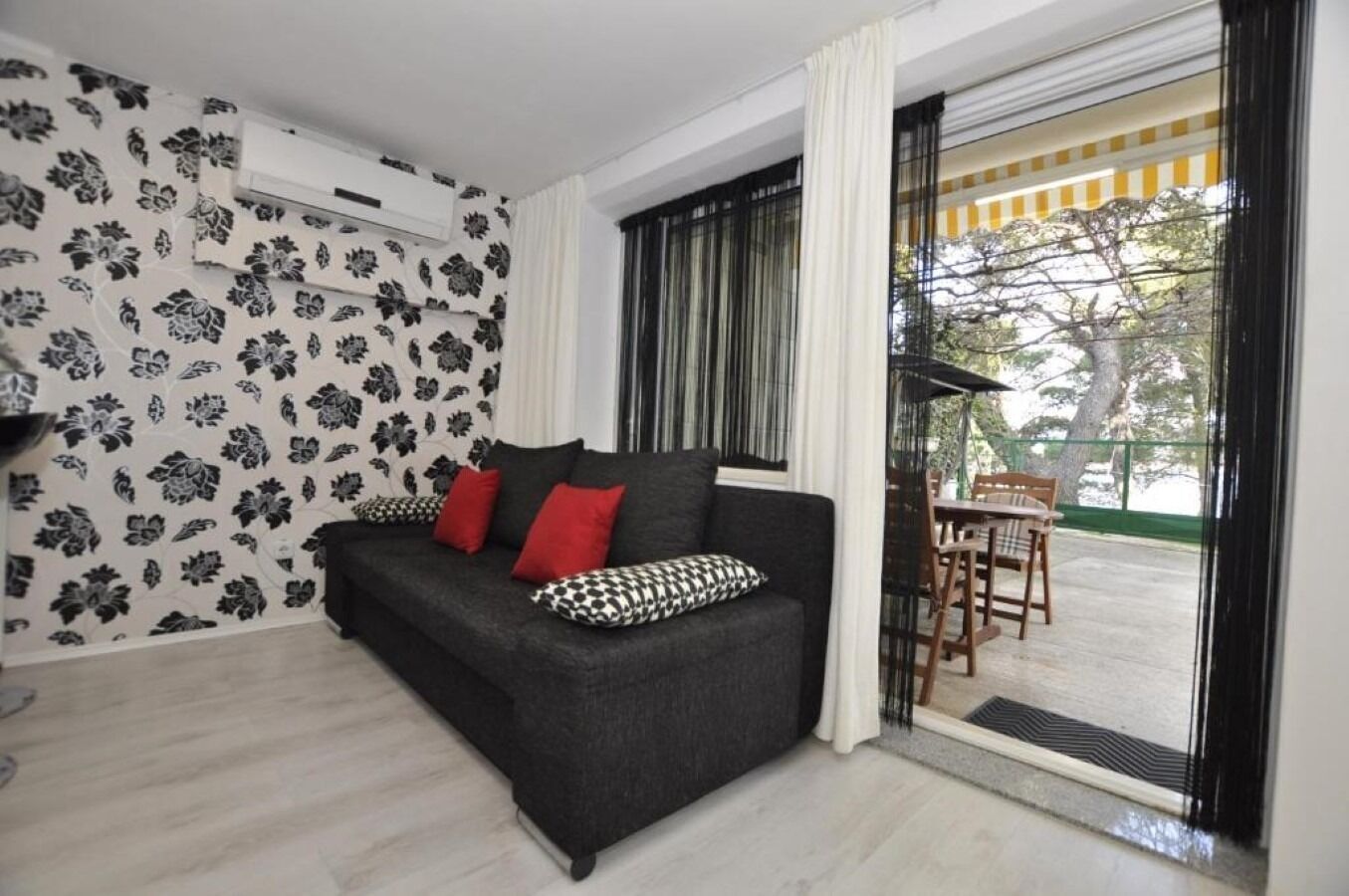 Apartment (A2) | Living room