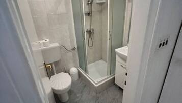 Apartment (A2) | Badezimmer | Badewanne