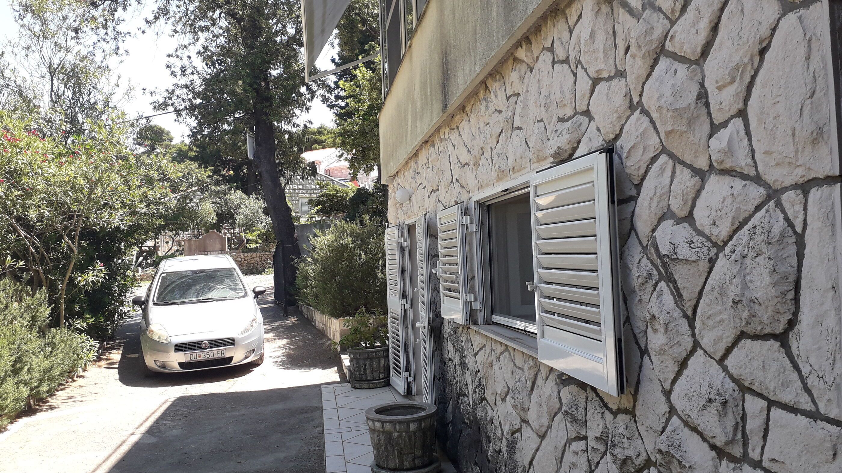 Aparcamiento sin asistencia gratuito