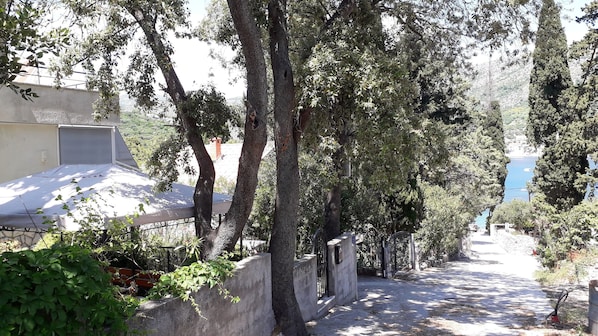 Property grounds - Apartments Marija (Dubrovnik)