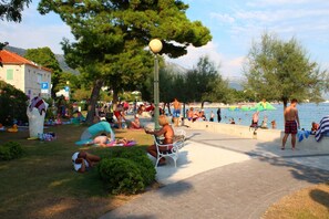 Beach - Apartment Lidia (Kastela)