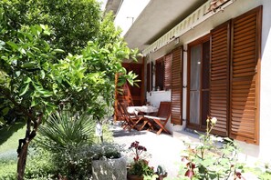 Apartment (A1) | Terrace/patio - Apartment Lidia (Kastela)