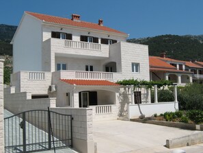 Building design - Apartment Nikola M (Bol)