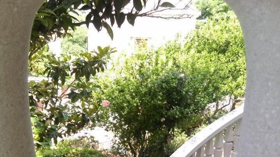 Apartments and Room Rest