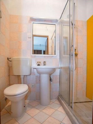 House | Bathroom - House Suzi1 (Sutivan)