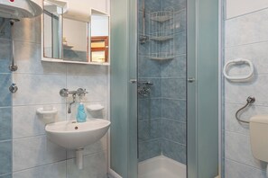 Apartment (A2) | Badezimmer | Dusche