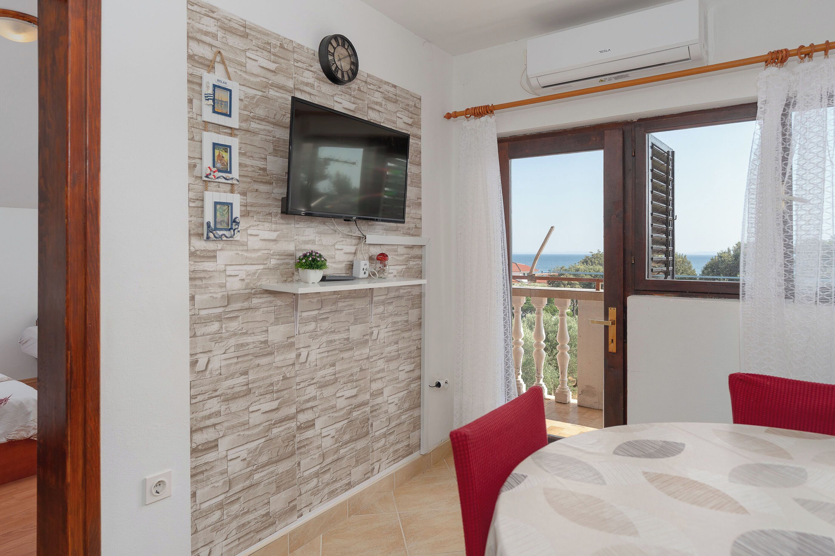 Apartment (A1) | Television