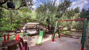 Children's area - Apartment Damir (Tucepi)