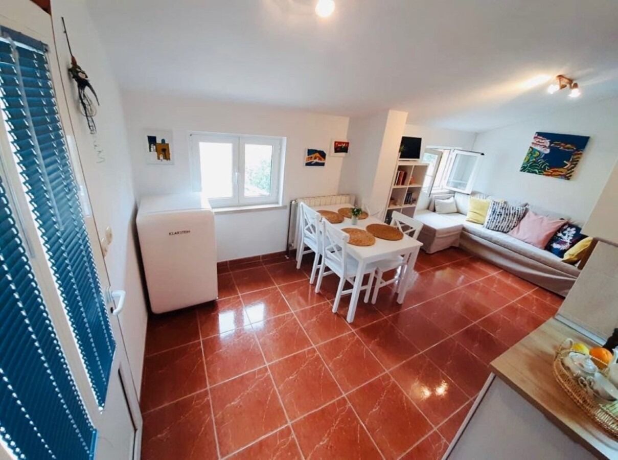 Studio (A1) | Eigene Küche | Kühlschrank, Mikrowelle, Herdplatte, Espressomaschine