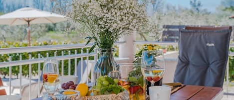 ลานระเบียง/นอกชาน