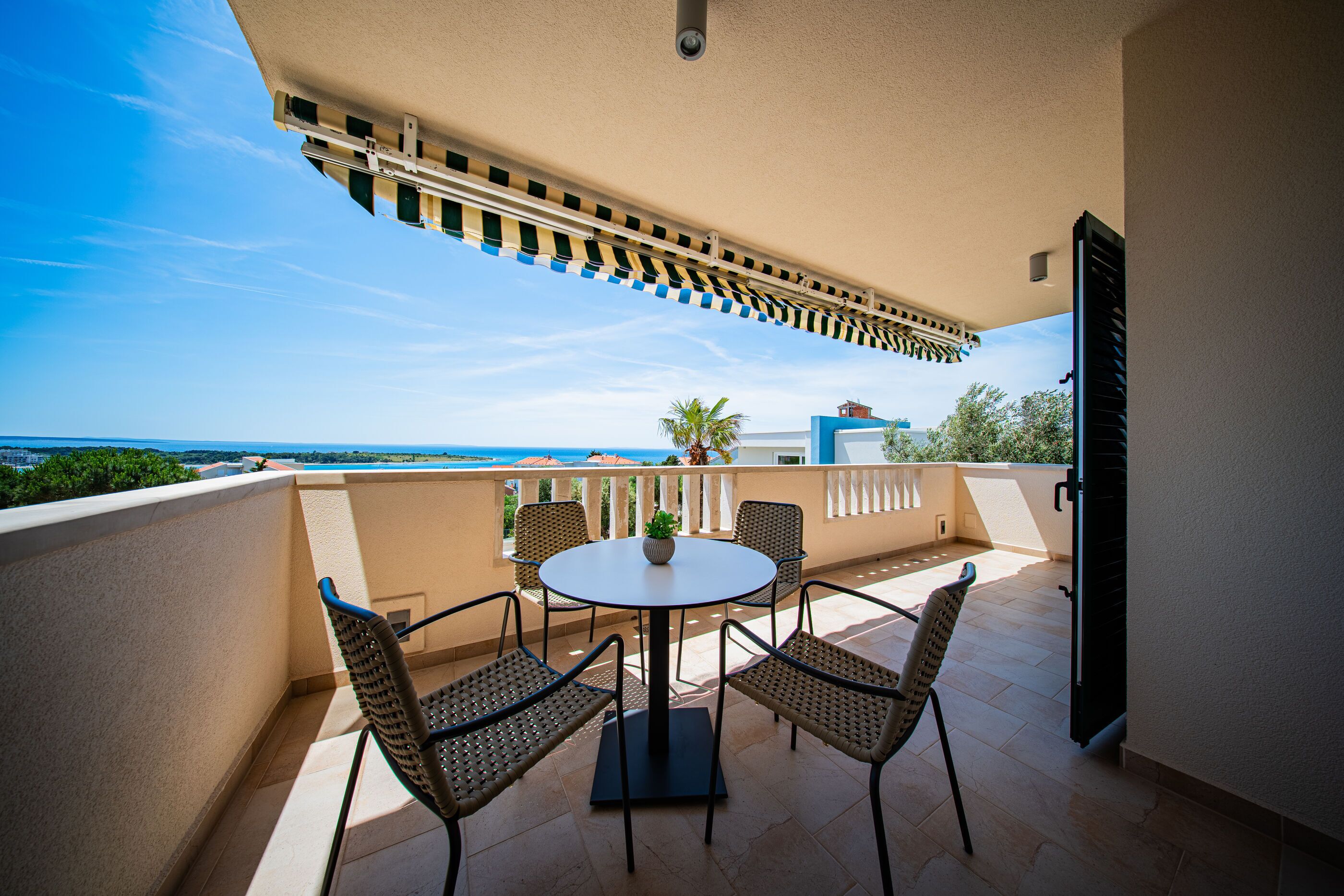 Apartment (A3) | Balcony