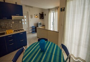 Apartment (A1) | Dining - Apartments Daju (Pasman)