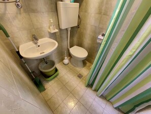 Ferienhaus | Badezimmer | Badewanne