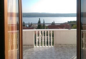 Water view - Apartment Tina (Obrovac)