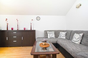 Apartment (A1) | Living room - Apartment Tina (Obrovac)