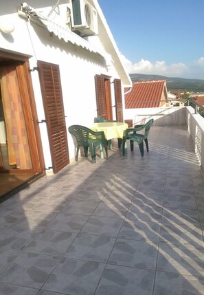 Apartment (A1) | Balcony