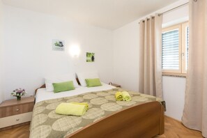 House | Free WiFi - House Mari (Punat)